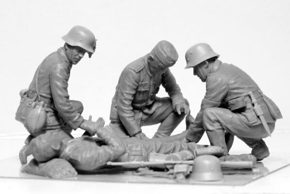 Німецький військовий медичний персонал часів Другої світової війни детальное изображение Фигуры 1/35 Фигуры
