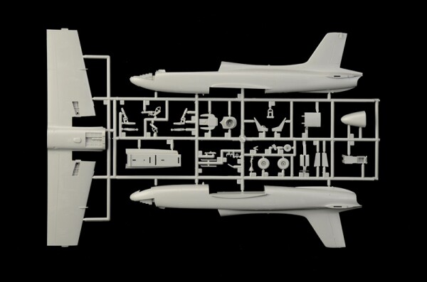 Cборная модель 1/48 Самолет Macchi MB-326 Италери 2814 детальное изображение Самолеты 1/48 Самолеты