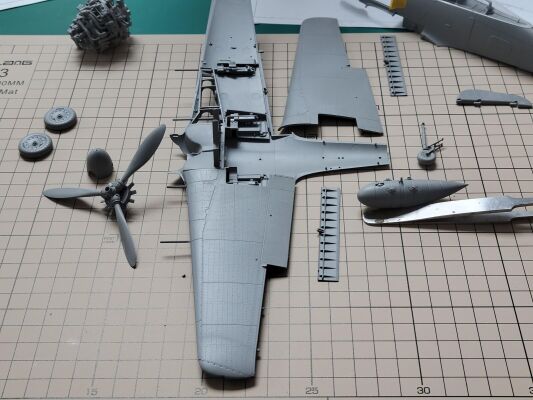 Assembled scale model 1/35 aircraft FOCKE-WULF FW190A-6 детальное изображение Самолеты 1/35 Самолеты