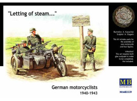 обзорное фото Німецькі мотоциклісти 1940-1943 рр Фігури 1/35