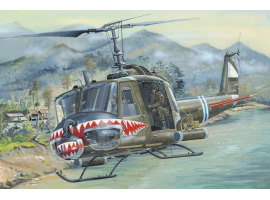 обзорное фото Сборная модель 1/18 вертолета UH-1B Huey ХоббиБосс 81806 Вертолеты 1/18