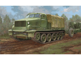 обзорное фото Сборная модель 1/35 Артиллерийский гусеничный тягач АТ-Т Трумпетер 09501 Бронетехника 1/35