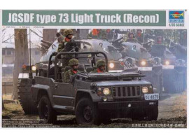 обзорное фото Scale Model 1/35 Light Truck JGSDF Type 73 (Reconnaissance) Trumpeter 05519 Cars 1/35