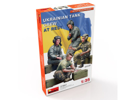 обзорное фото Scale model 1/35 Ukrainian tank crew on vacation MiniArt 37067 Figures 1/35