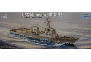 Сборная модель 1/350 Военный корабль США «Momsen DDG-92» Трумпетер 04527
