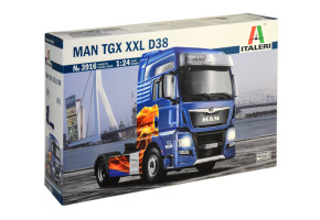 Збірна модель 1/24 вантажний автомобіль / тягач Man TGX XXL D38 Italeri 3916
