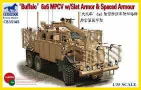 Збірна модель MPCV 6x6 «BUFFALO» з гратчастою бронею та рознесеною бронею
