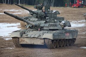 Збірна модель танка T-80UE-1 MBT