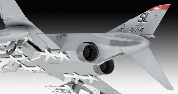 Збірна модель американський винищувач-бомбардувальник Easy Click F-4E Phantom Revell 03651 детальное изображение Самолеты 1/72 Самолеты