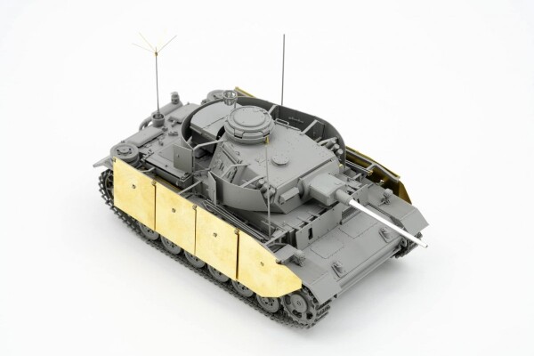 Збірна модель 1/35 Німецький танк Pz.Bef.Wg.III Ausf.K з екранами (2 до 1) Border Model BT-048 детальное изображение Бронетехника 1/35 Бронетехника