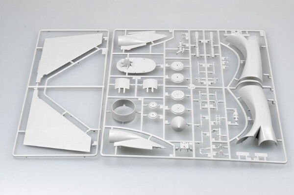 Збірна модель 1/32 Англійський реактивний винищувач Electric Lightning F.2A/F.6 Trumpeter 02281 детальное изображение Самолеты 1/32 Самолеты