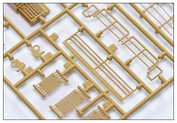 Збірна модель 1/35 Танк M1A2 SEP Abrams TUSK I/II (3in1) RFM RM-5004 детальное изображение Бронетехника 1/35 Бронетехника