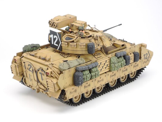 Scale model 1/35 US IFV M2A2 Bradley ODS Tamiya 35264 детальное изображение Бронетехника 1/35 Бронетехника