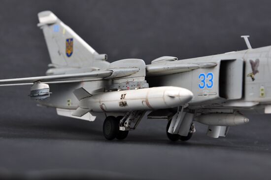 Збірна модель 1/72 Тактичний бомбардувальник Су-24МР Trumpeter 01672 детальное изображение Самолеты 1/72 Самолеты
