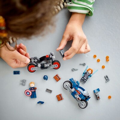 LEGO Motorcycles Black Widow and Captain America Super Heroes 76260 детальное изображение Marvel Lego
