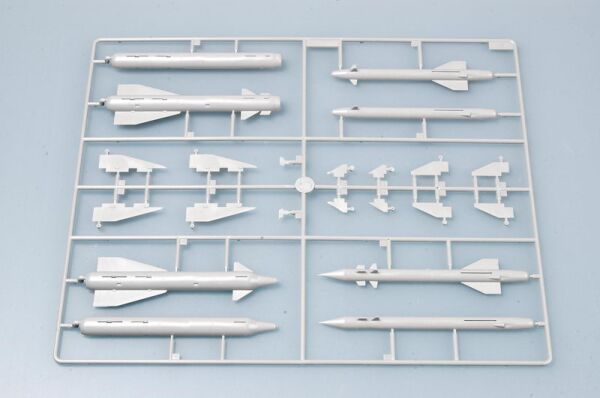 Scale model 1/32 AIRCRAFT  WEAPON Trumpeter 03301 детальное изображение Самолеты 1/32 Самолеты
