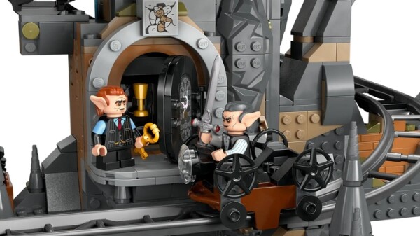 Constructor LEGO Harry Potter Magic Bank Gringotts 76417 детальное изображение Harry Potter Lego