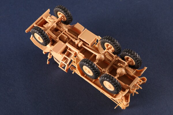 Сборная модель 1/72 Автомобиль АПА-5Д (аэродромный источник электроэнергии) ХоббиБосс 82962 детальное изображение Автомобили 1/72 Автомобили