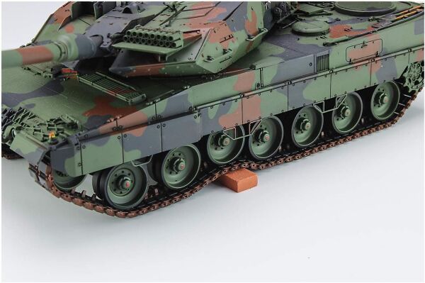 &gt;
  Assembled model 1/35 of a German tank
  Leopard 2 A5/A6 Border ModelBT-002 детальное изображение Бронетехника 1/35 Бронетехника