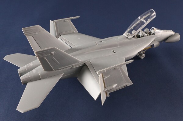 Збірна модель 1/48 Літак F/A-18F Super Hornet VFC-12 HobbyBoss 85819 детальное изображение Самолеты 1/48 Самолеты