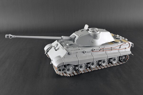 Сборная модель 1/16 Танк Королевский Тигр Pz.Kpfw.VI Sd.Kfz.182 Раняя версия Порше Трумпетер 00948 детальное изображение Бронетехника 1/16 Бронетехника