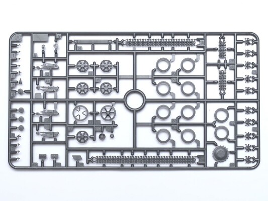Збірна модель 1/35 Німецький танк Panzerkampfwagen I Ausf.B (Sd.Kfz.101) Tamiya 35388 детальное изображение Бронетехника 1/35 Бронетехника