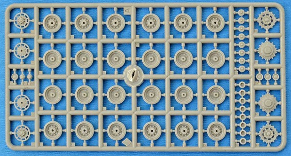 Scale model 1/72 Tank Centurions Mk.5 LR/Mk.5/1 Long Range ACE 72428 детальное изображение Бронетехника 1/72 Бронетехника