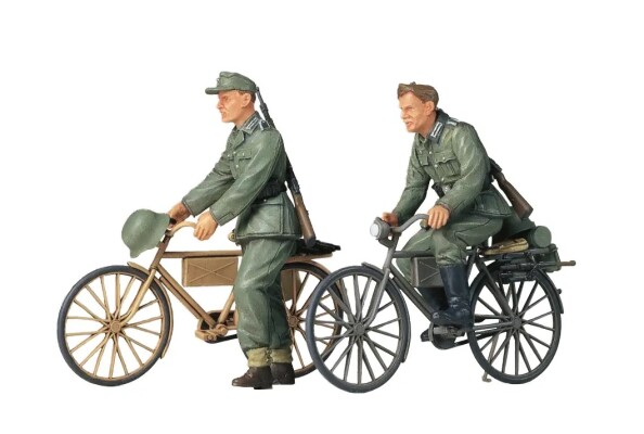 Сборная модель 1/35 Немецкие солдаты с велосипедами Тамия 35240 детальное изображение Фигуры 1/35 Фигуры