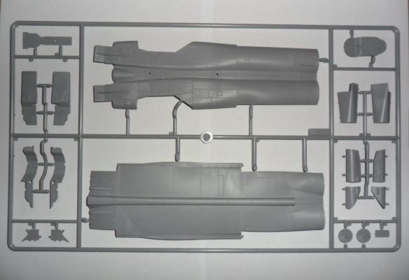 Сборная модель 1/48 Советского самолета-разведчика МиГ-25 ICM48904 детальное изображение Самолеты 1/48 Самолеты