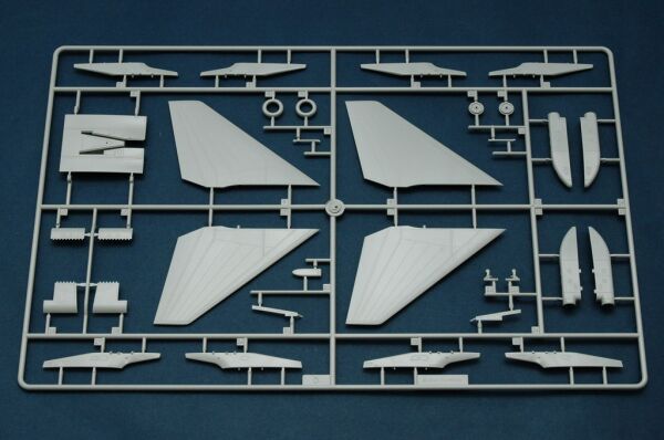 Збірна модель літака RA-5C &quot;Vigilante&quot; детальное изображение Самолеты 1/48 Самолеты