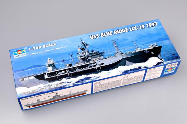 Збірна модель 1/700 Військовий корабель США Blue Ridge LCC-19, 1997 р. Trumpeter 05715 детальное изображение Флот 1/700 Флот