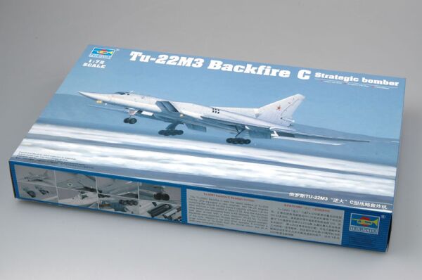 Збірна модель 1/72 Стратегічний бомбардувальник Ту-22М3 Backfire C Trumpeter 01656 детальное изображение Самолеты 1/72 Самолеты