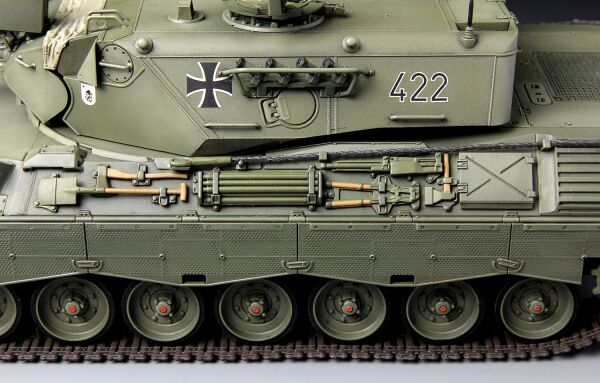 Збірна модель 1/35  німецький  танк  Леопард 1 A3/A4   Менг  TS-007  детальное изображение Бронетехника 1/35 Бронетехника