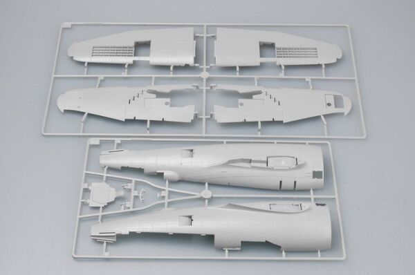 Збірна модель 1/32 Винищувач-бомбардувальник P-47 &quot;Thunderbolt &quot; Trumpeter 02263 детальное изображение Самолеты 1/32 Самолеты