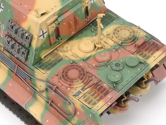 Scale model 1/35 Self-propelled artillery Jagdtiger (Early version) Tamiya 35295 детальное изображение Бронетехника 1/35 Бронетехника