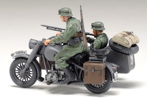 Збірна модель 1/48 Німецький мотоцикл з коляскою Tamiya 32578 детальное изображение Мотоцикл Военная техника