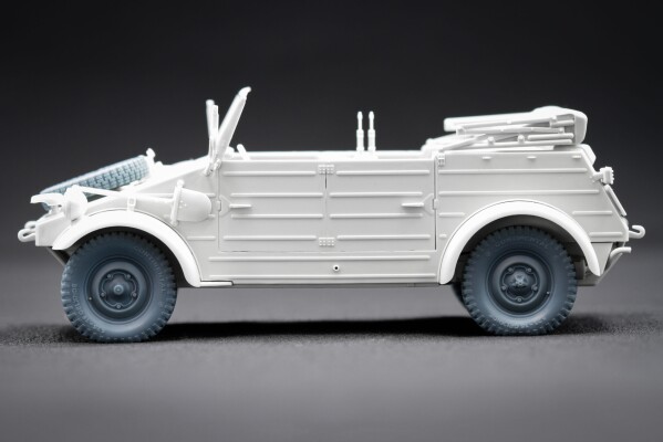 Набір коліс (з деформацією) для VW type 82 «Kübelwagen» від Meng та Tamiya ScaleX WW 35003S детальное изображение Колёса Афтермаркет