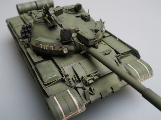 Збірна модель 1/35 танк Т-62 БДД зр.1984 р. (модифікація зр.1972 р.) Trumpeter 01554 детальное изображение Бронетехника 1/35 Бронетехника