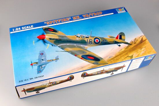 Сборная модель британского самолета Spitfire Mk.VB/TROP детальное изображение Самолеты 1/24 Самолеты