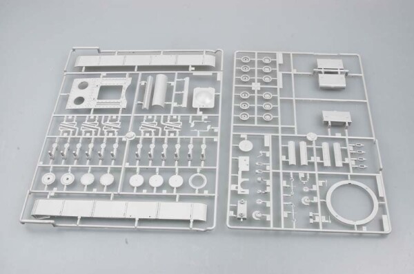 Збірна модель 1/35 танк КВ-1 (мод.1939) Trumpeter 01561 детальное изображение Бронетехника 1/35 Бронетехника