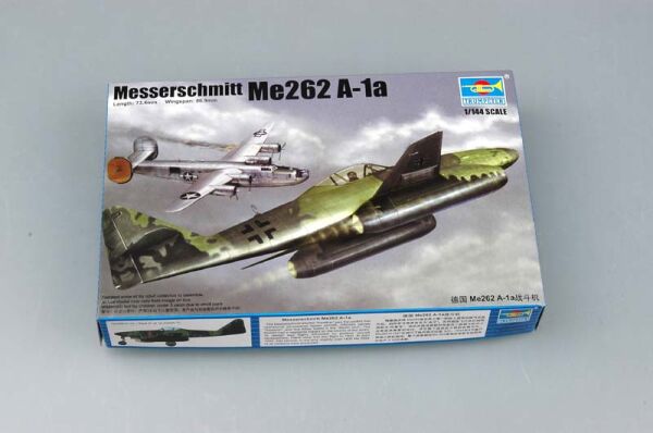 Сборная модель немецкого самолета Messerschmitt Me 262 A-1a детальное изображение Самолеты 1/144 Самолеты