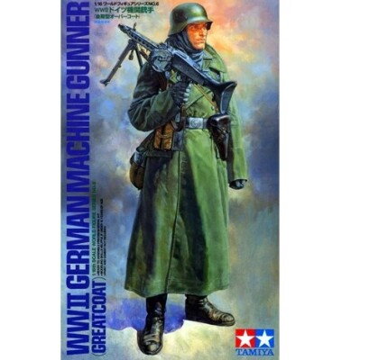 Сборная модель 1/16 Фигура Немецкий пулеметчик времен Второй мировой войны (в шинели) Tamiya 36306 детальное изображение Фигуры 1/16 Фигуры