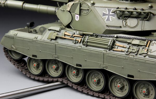 Збірна модель 1/35  німецький  танк  Леопард 1 A3/A4   Менг  TS-007  детальное изображение Бронетехника 1/35 Бронетехника