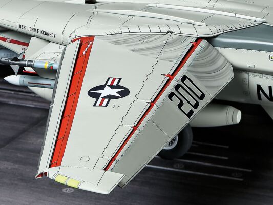Сборная модель 1/48 Самолет GRUMMAN F-14A TOMCAT (LATE MODEL) CARRIER LAUNCH SET Тамия 61122 детальное изображение Самолеты 1/48 Самолеты
