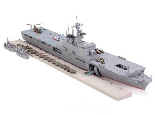 Збірна модель 1/700 Корабель ВМС Японії LST-4002 "Shimokita" Tamiya 31006 детальное изображение Флот 1/700 Флот