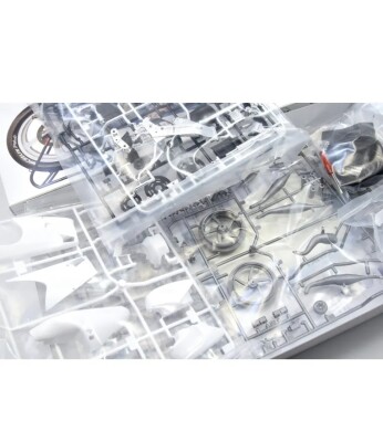 Збірна модель 1/12 Мотоцикл Suzuki RGV Gamma 500 (XR89) Tamiya 14081 детальное изображение Мотоциклы Гражданская техника