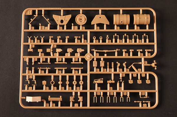 Збірна модель 1/35 Бронеавтомобіль Cougar H A1 4X4 MRAP HobbyBoss 80156 детальное изображение Автомобили 1/35 Автомобили
