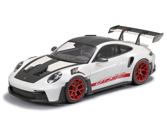 Scale model 1/24 Porsche 911 GT3 RS (992) Tamiya 24370 детальное изображение Автомобили 1/24 Автомобили