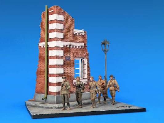 Infantry in the city детальное изображение Строения 1/35 Диорамы