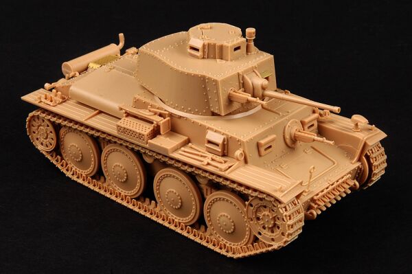 Сборная модель 1/35 Немецкий танк PzKpfw 38(t) Ausf.E/F Трумпетер 01577 детальное изображение Бронетехника 1/35 Бронетехника